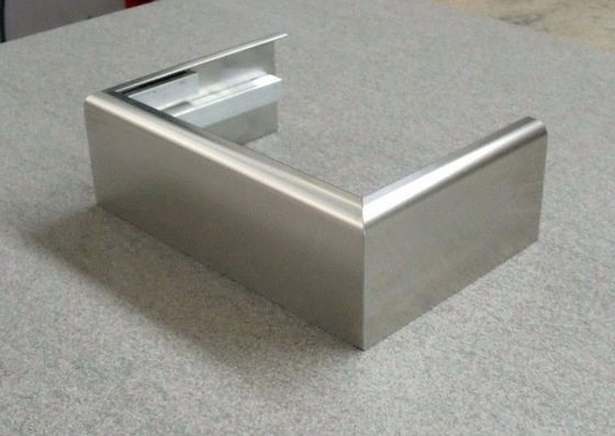 Tủ bếp điện di Bảng chân tường bằng thép không gỉ