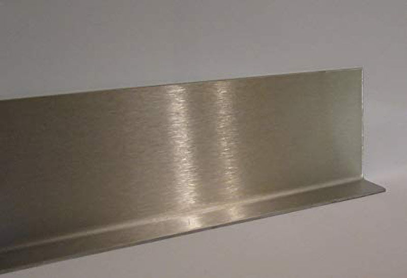 Bảng ốp chân tường bằng nhôm nhà bếp