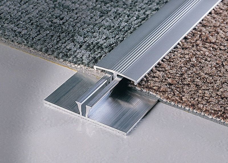 Tấm thảm nhôm Grace Surface Trim Tấm thảm cạnh cầu thang bằng nhôm